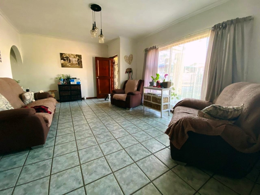 3 Bedroom Property for Sale in Bo Oakdale Western Cape